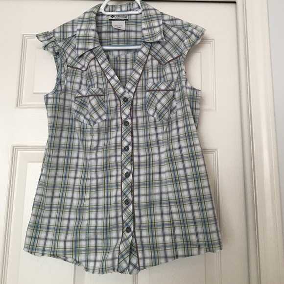 Sleeveless Columbia shirt with sun protection