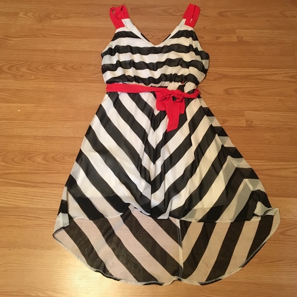 Hi-Low Chevron Print Chiffon Dress