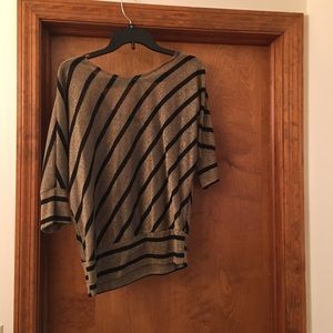 BCX black gold top. Size XL