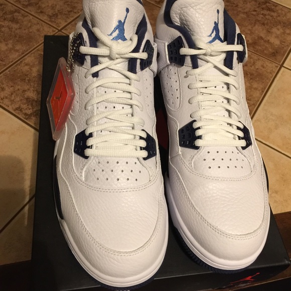 "On Hold" Jordan Retro 4