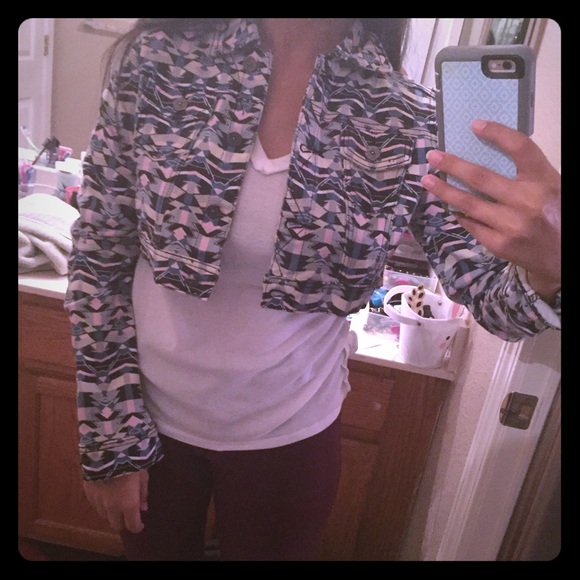 Aztec print cropped jacket - Picture 1 of 3