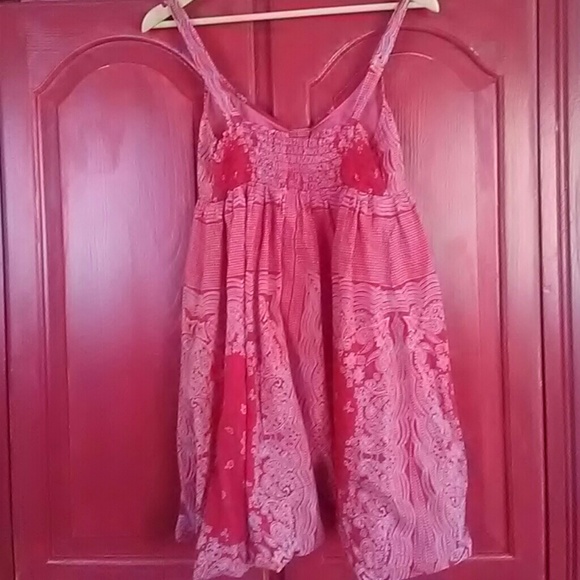 Summertime top. - Picture 2 of 4