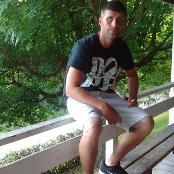 Meet your Posher, Ronnie - Picture 1 of 1