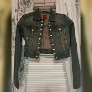 Short jean jacket