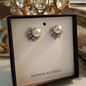 Banana Republic earrings