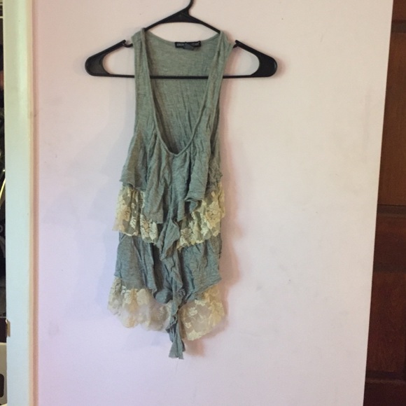 Lacey tank