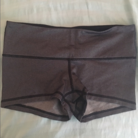 RARE Lululemon Boogie Shorts - Worn ONCE