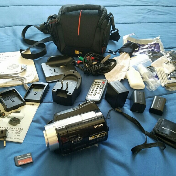 Sony HDR SR10 - Used 3 times - like brand new