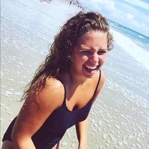 Meet your Posher, Brooke