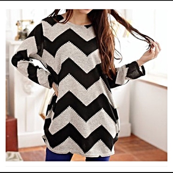 Chevron Tunic in black & ivory medium sold - Picture 2 of 4