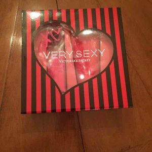 Victoria's Secret very sexy beauty kit