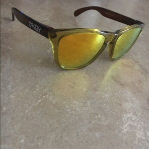 Oakley Frogskin sunglasses
