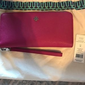 Tory Burch York wallet/wristlet