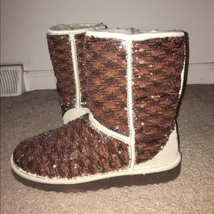 Reversible two toned sequin Uggs