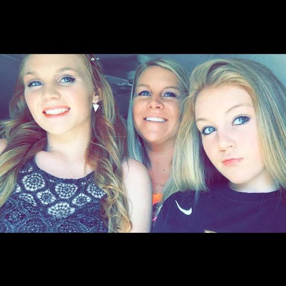 Meet your Posher, Julie