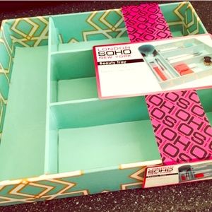SOHO Beauty's Mint Print Beauty Tray RESERVED!!