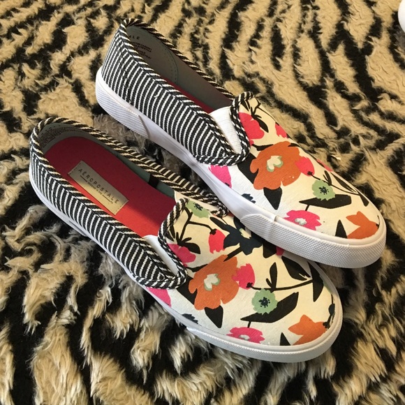 Aeropostale slip ons size 8 never used,no tags!!