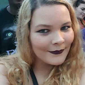 Meet your Posher, Carly