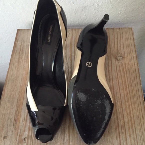 Giorgio Armani Peep Toe Pumps - Picture 3 of 4