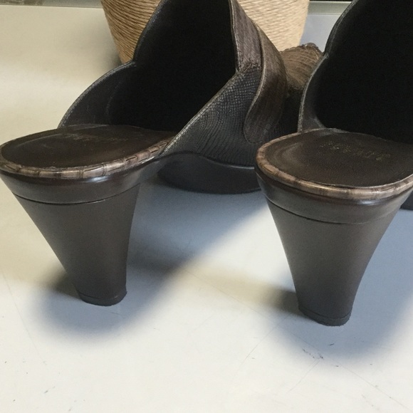 Stuart Weitzman | Studded Reptile Mule | Size 8 - image 4