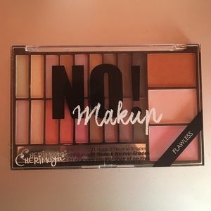 No Makeup! Eyeshadow and Face Palette
