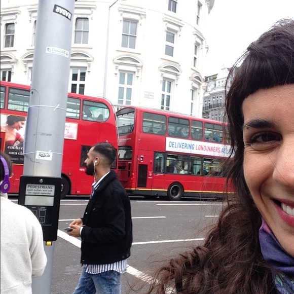 Meet your Posher, Carmen --mega fast shipping ✨🚀 - Picture 3 of 4