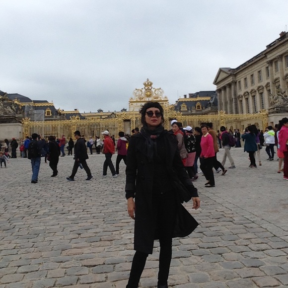 Meet your Posher, Carmen --mega fast shipping ✨🚀 - Picture 4 of 4