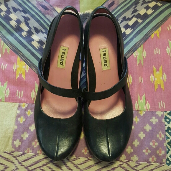 Black heels