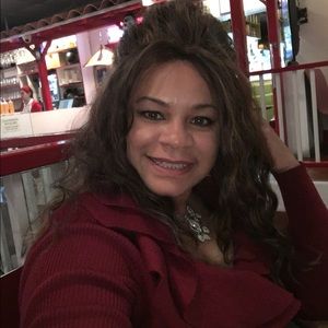 Meet your Posher, Jeannette