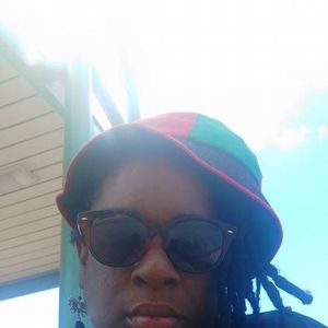 Meet your Posher, Tanisha