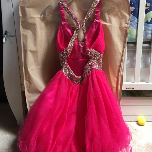 Prom dress - Picture 2 of 3