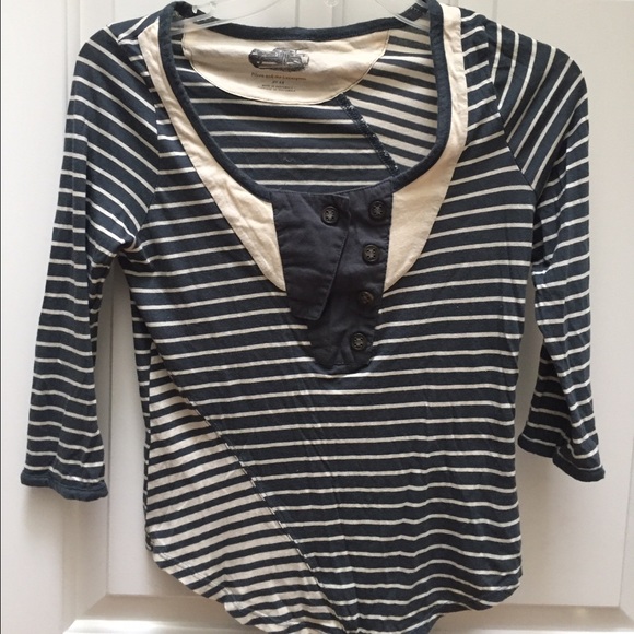 Anthropologie 3/4 sleeve t shirt