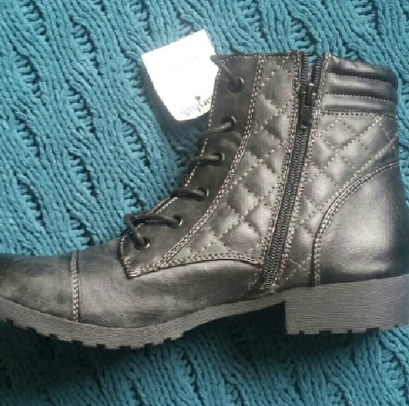 G by Guess Ankle Combat/Biker Boots US 8.5