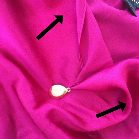 St. John pink satin blouse - Picture 3 of 4