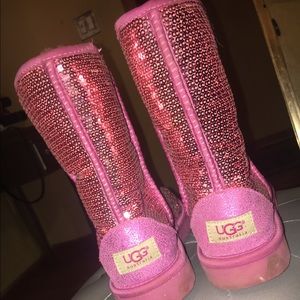 Pink uggs