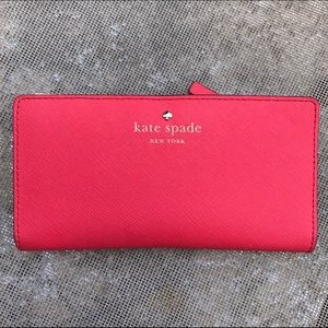 Kate spade Cedar Street wallet
