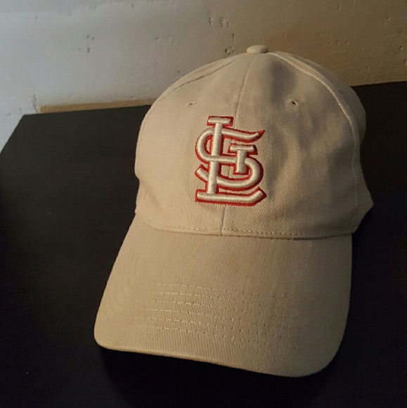 St Louis Cardinals hat