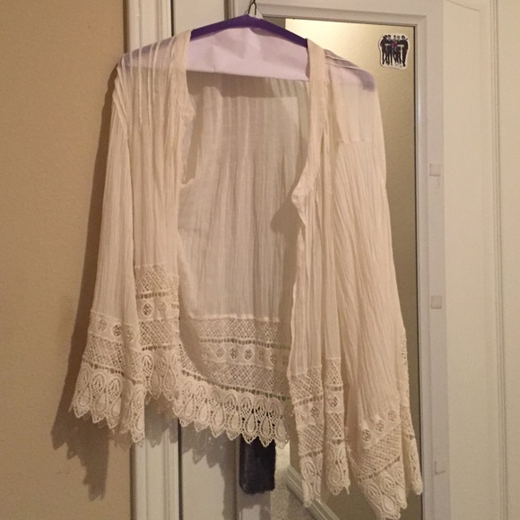 Embroidered kimono