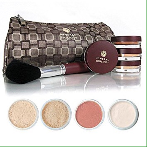 Mineral Simplicity Other - NWT Mineral Simplicity 6 Piece Makeup Kit -Fair 💠