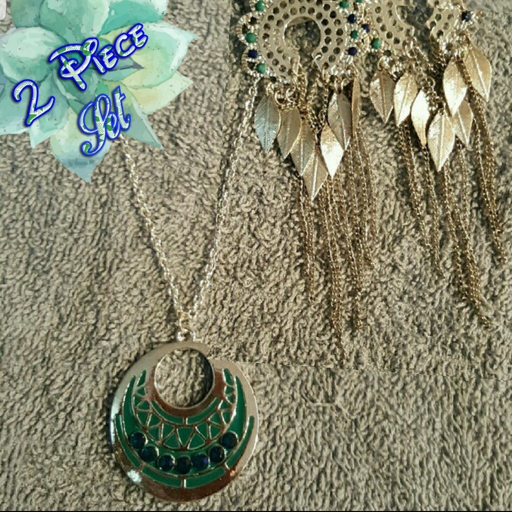 SALE! beautiful 2pc Matching Jewelry Statement Set
