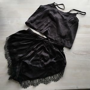 🎉SALE🎉 Black Silk & Lace Chemise Short Set -US 4