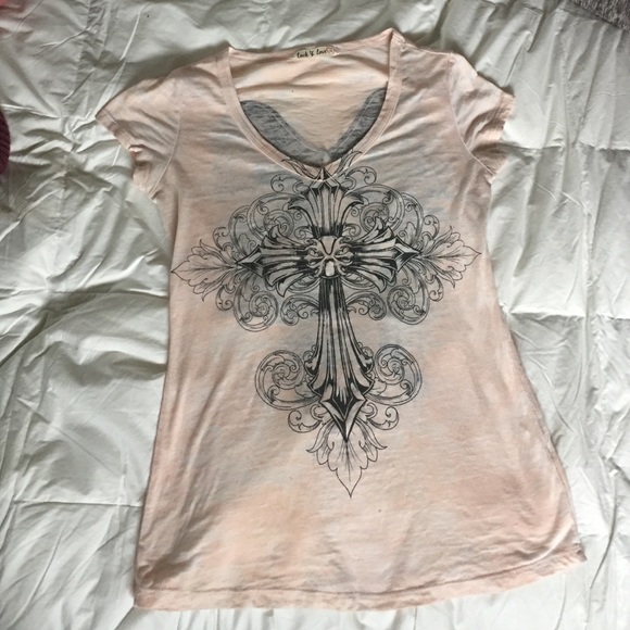 Graphic cross and angel wing V Neck