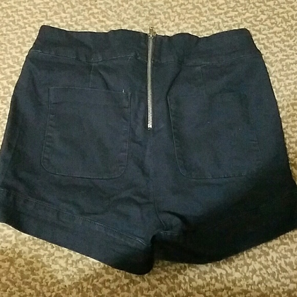 Forever 21 High Rise Shorts - Picture 2 of 3
