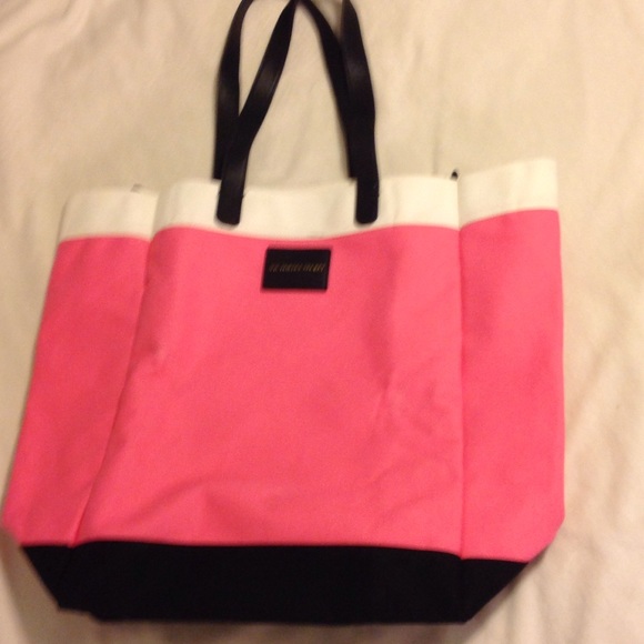 Like New Large Victoria's Secret Tote/ beach-bag. - Picture 2 of 4