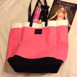 Like New Large Victoria's Secret Tote/ beach-bag.