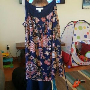 Beautiful Floral Maternity blouse