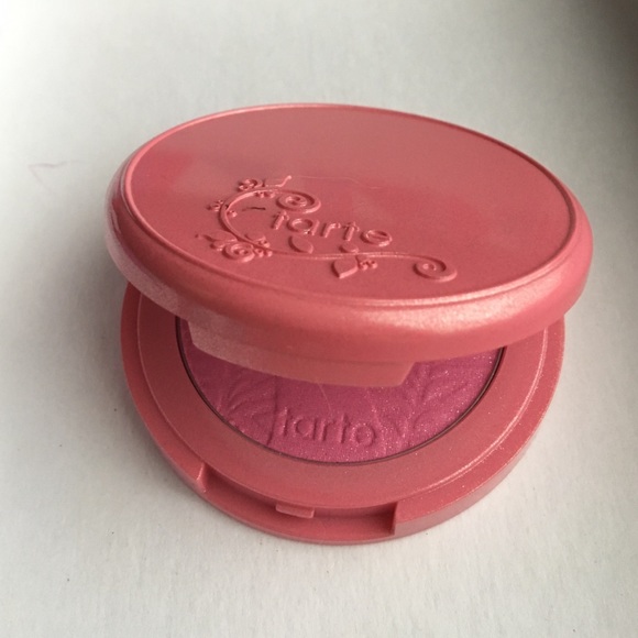 Tarte Amazonian clay 12 HR blush in Adored