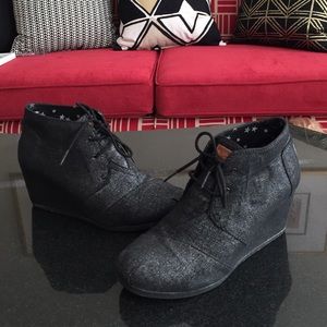 Toms Wedge Bootie
