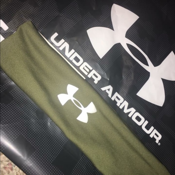 Under armour headband