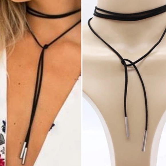 Jewelry - Bowknot suede choker necklace (2 colors)
